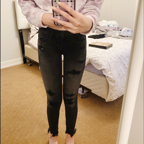 Black American Eagle Jeans - Picture 2 of 4